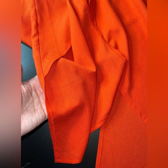 Fleur De Lis Sleeveless Vneck Blouse with low Split Back & Ruffles Size M EUC - Picture 3 of 6